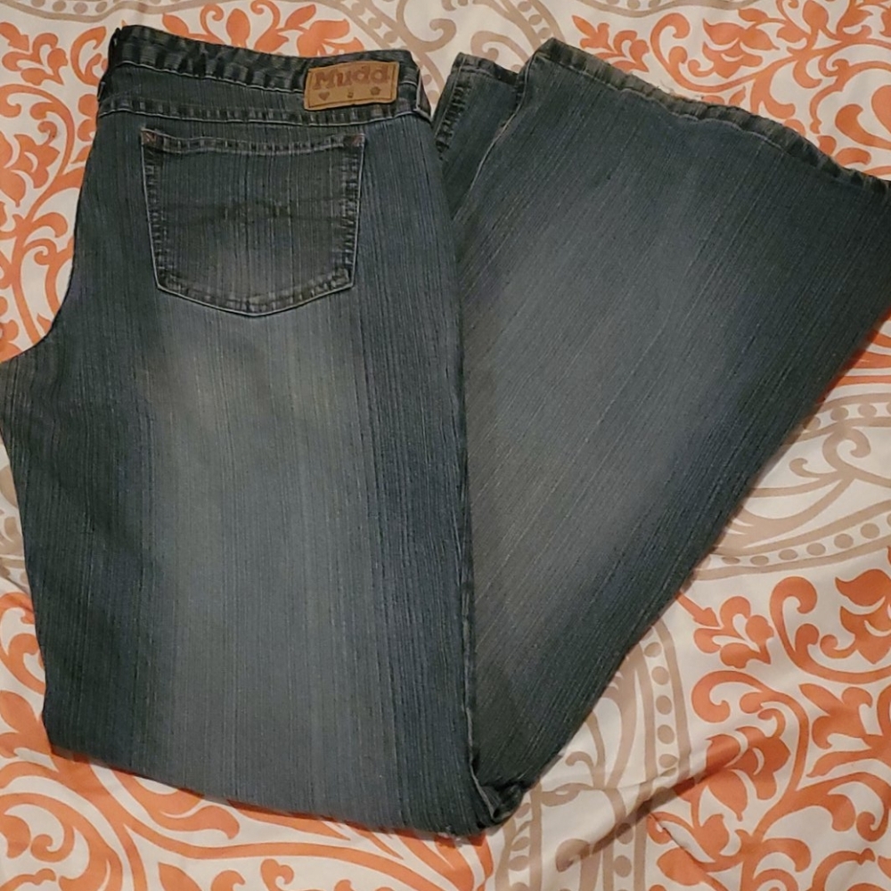 Jeans - Picture 1 of 5